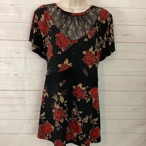 Torrid 4 Cap Sleeve Floral & Lace Popover Blouse